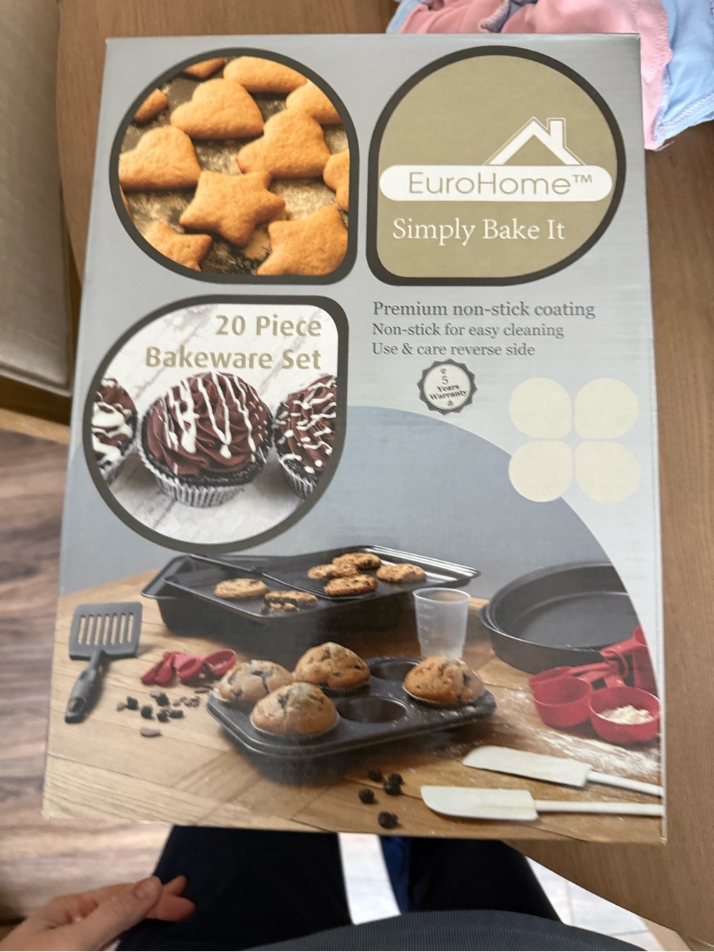 EuroHome Simply Bake It 20-Piece Bakeware Set — Black